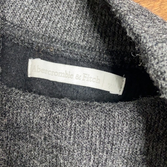 Abercrombie & Fitch Charcoal Gray Crewneck Sweater - Picture 7 of 11